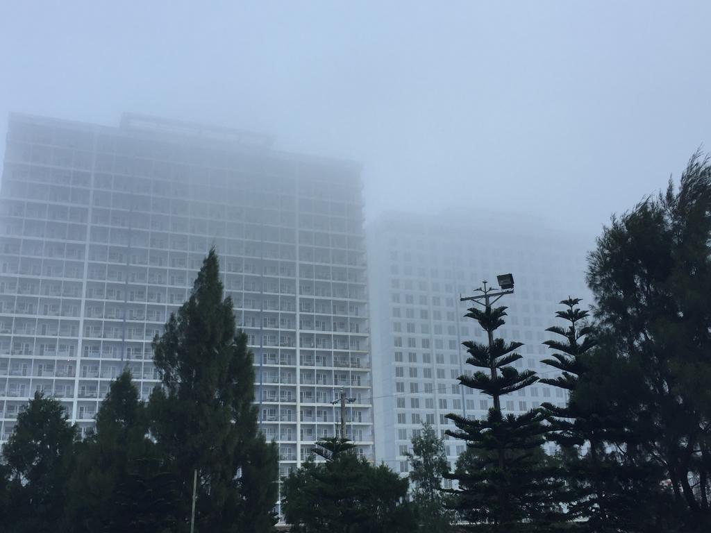 Ron'S Condo Overlooking The Lake Tagaytay City Esterno foto