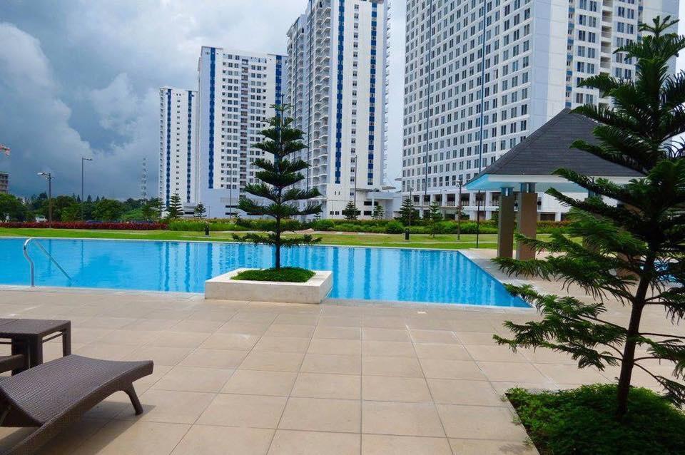 Ron'S Condo Overlooking The Lake Tagaytay City Esterno foto